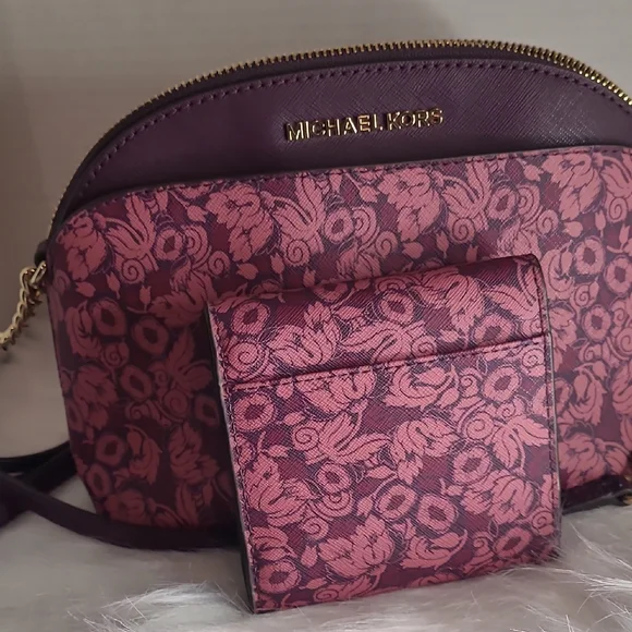 Michael Kors Pink and Purple Crossbody Bag with Silver Chain With Wallet - Picture 2 of 10